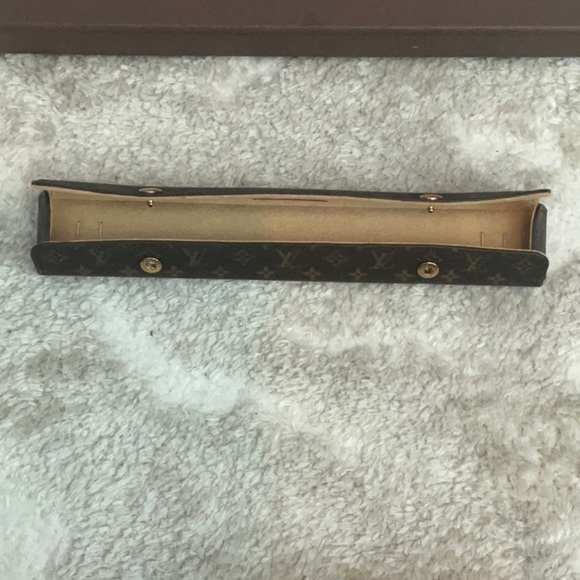 Ultra Rare Auth LOUIS VUITTON Monogram Bracelet/NecklaceJewelry Trunk Keeper - Picture 5 of 8